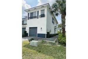 3450 Nw 13th St 3450, Lauderhill