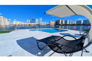 4000 Ne 168th St 107a, North Miami Beach