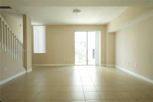 2150 Van Buren St Th105, Hollywood