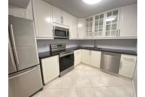 2500 Parkview Dr 519, Hallandale Beach