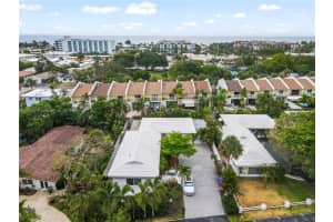 4512 Seagrape Dr E2, Lauderdale By The Sea