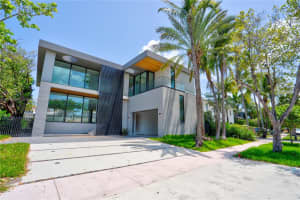 735 Fernwood Rd, Key Biscayne
