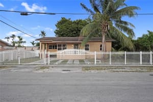 4241 W 1st Ave, Hialeah