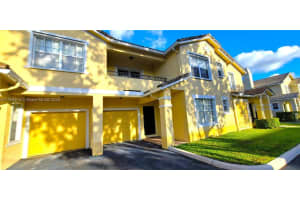 704 Belmont Ln 704, North Lauderdale