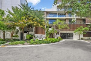 3581 E Glencoe St 207, Miami