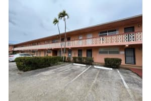 285 Ne 191st St 2923, Miami