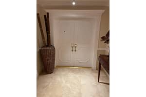 600 Grapetree Dr 7cs, Key Biscayne