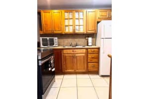 20520 Nw 15th Ave 122, Miami Gardens