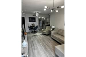 2270 W 74th St 101-6, Hialeah