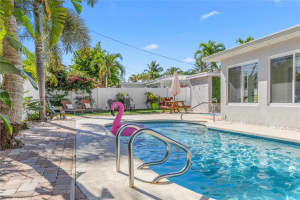 1116 Se 13th Ct, Deerfield Beach