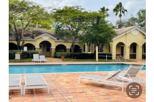 2600 S University Dr 130, Davie