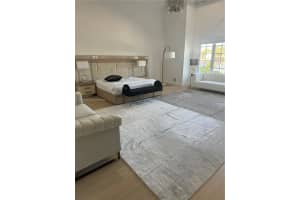 1309 Middle River Dr, Fort Lauderdale