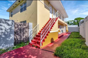 1006 10th St 2, West Palm Beach