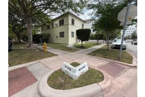 291 Navarre Ave 4, Coral Gables