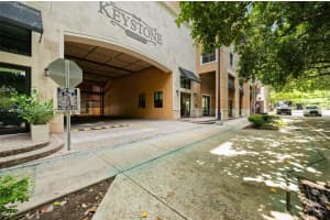 3530 Sw 22nd St 614, Miami