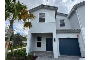 18402 Sw 2nd St, Pembroke Pines