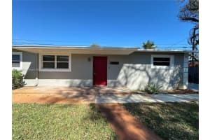 2815 Nw 88th St 3, Miami