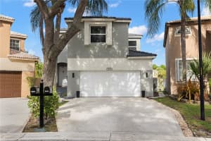 5854 Eagle Cay Cir, Coconut Creek