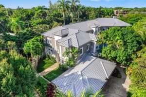 101 Holly Ln, Plantation