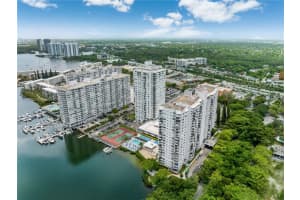2750 Ne 183rd St 504, Aventura