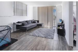 12590 Ne 16th Ave 211, North Miami