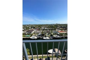 2350 Ne 135th St 1010, North Miami