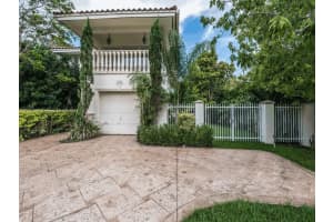 4000 Alhambra Cir, Coral Gables