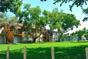 1141 Lake Victoria Dr E, West Palm Beach