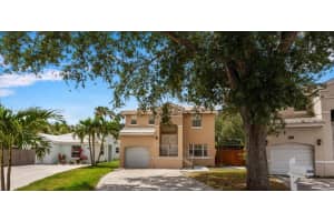 6800 Bayfront Circle, Margate