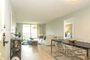 900 Saint Charles Pl 621, Pembroke Pines