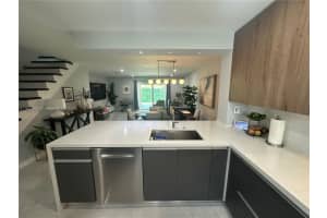 8443 Sw 137th Ave 8443, Miami