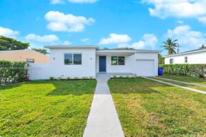 1980 Ne 159th St, North Miami Beach