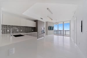 2900 Ne 7 Ave 3605, Miami