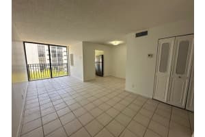 16919 N Bay Rd 617, Sunny Isles Beach