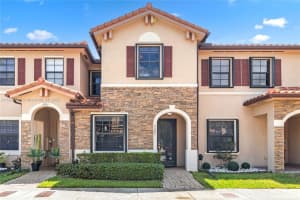9385 W 33rd Way 9385, Hialeah