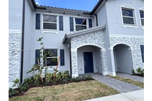 1182 Se Palm Terrace ., Homestead