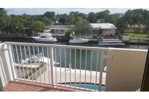 2020 Ne 135th St 406, North Miami