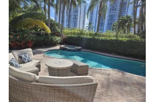 3772 Ne 207th Ter 0, Aventura