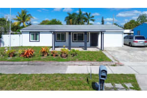 2135 Sw 46th Ter, Fort Lauderdale