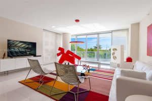 2627 S Bayshore Dr 501, Miami