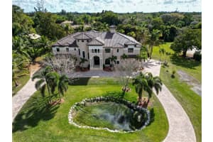 11930 Nw 8th St, Plantation