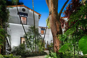 56 S Hibiscus Dr, Miami Beach 56 S Hibiscus Dr, Miami Beach