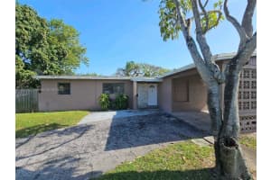 4960 Nw 11th Ct, Lauderhill