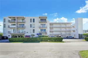 3716 Ne 168th St 302, North Miami Beach