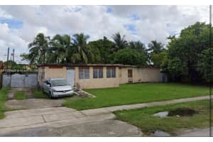 7415 Sw 23rd St, Miami