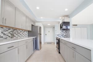 601 Three Islands Blvd 217, Hallandale Beach