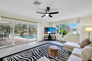 5706 Guava Dr, Tamarac