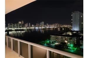 3250 Ne 188th St 906, Aventura