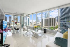 485 Brickell Ave 1604, Miami