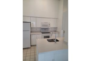 2881 N Oakland Forest Dr 309, Oakland Park